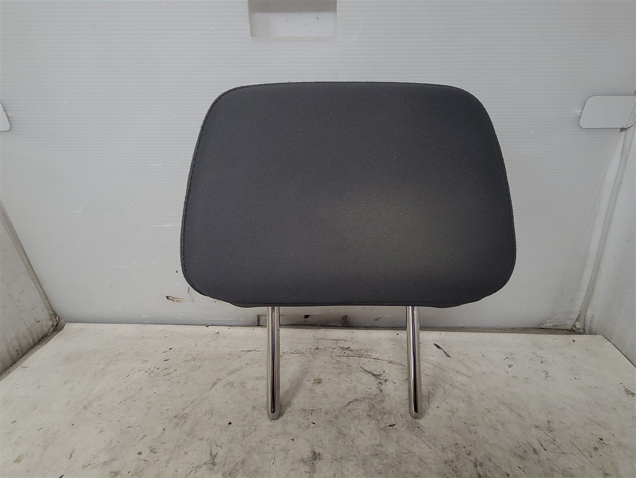 2024 SILVRDO15 FRONT HEADREST BLACK CLOTH LH OR RH 33586 - image 5