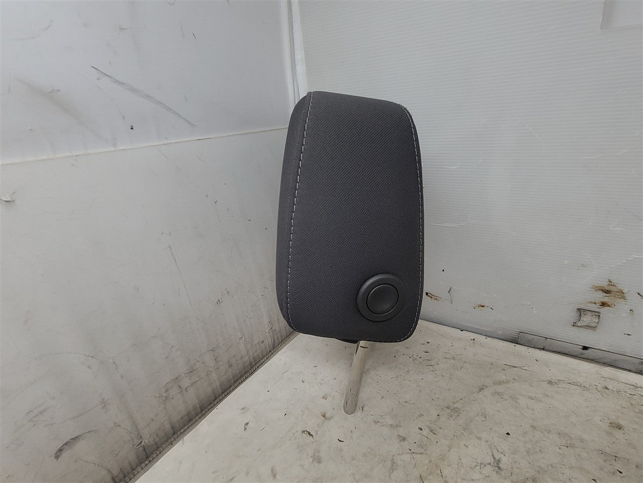 2024 SILVRDO15 FRONT HEADREST BLACK CLOTH LH OR RH 33586 - image 7