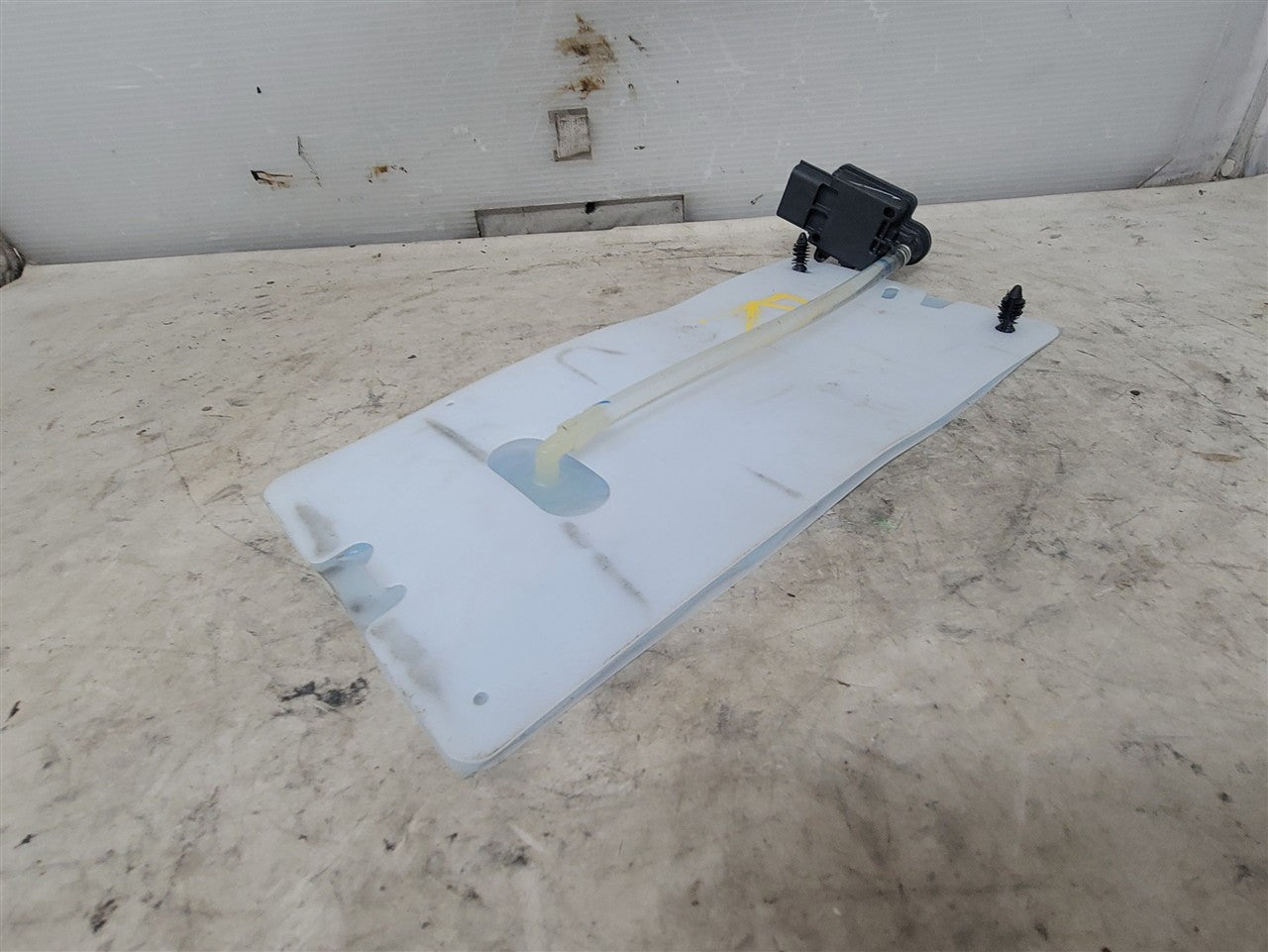 Used OEM 2024 SILVERADO RH SEAT PRESENCE SENSOR 85599092 33588, actual item photo 7