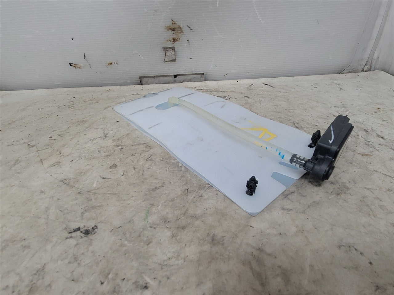 Used OEM 2024 SILVERADO RH SEAT PRESENCE SENSOR 85599092 33588, actual item photo 9