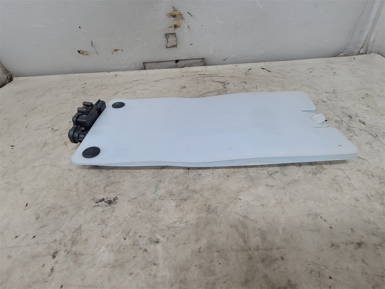 Used OEM 2024 SILVERADO RH SEAT PRESENCE SENSOR 85599092 33588, actual item photo 12
