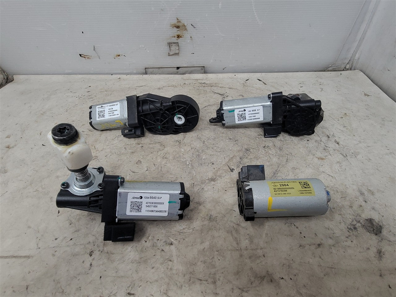 2024 SILVRDO15 FRONT LH SEAT MOTORS SET OF 4 33593 - image 1