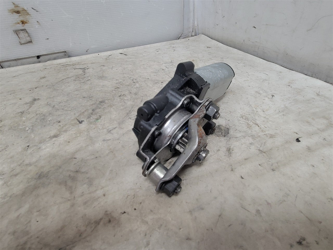 2024 SILVRDO15 FRONT LH SEAT MOTORS SET OF 4 33593 - image 9