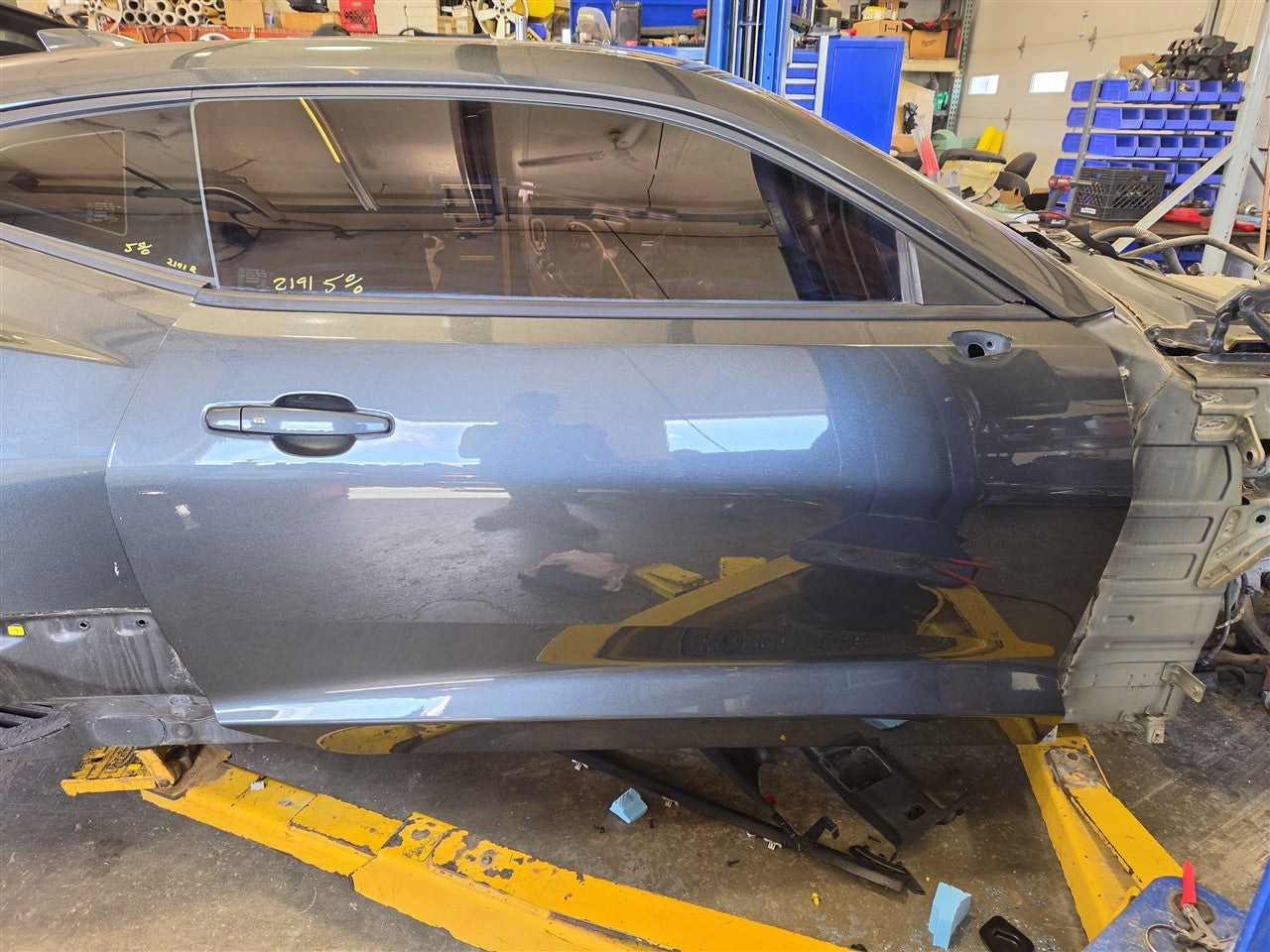 2017 CAMARO RH FRONT DOOR GUN GRAY 000 G7Q 33594 - image 15