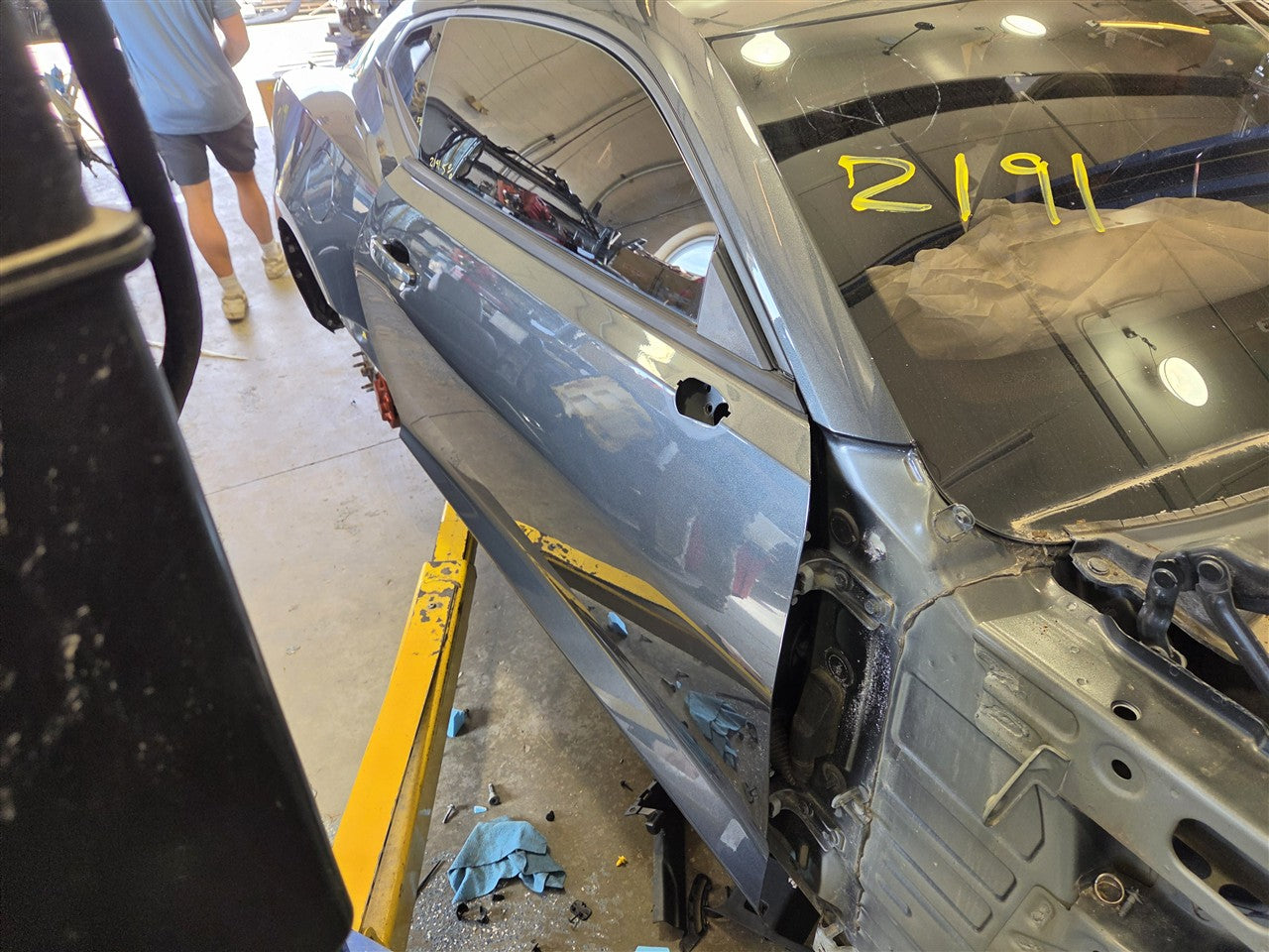2017 CAMARO RH FRONT DOOR GUN GRAY 000 G7Q 33594 - image 17
