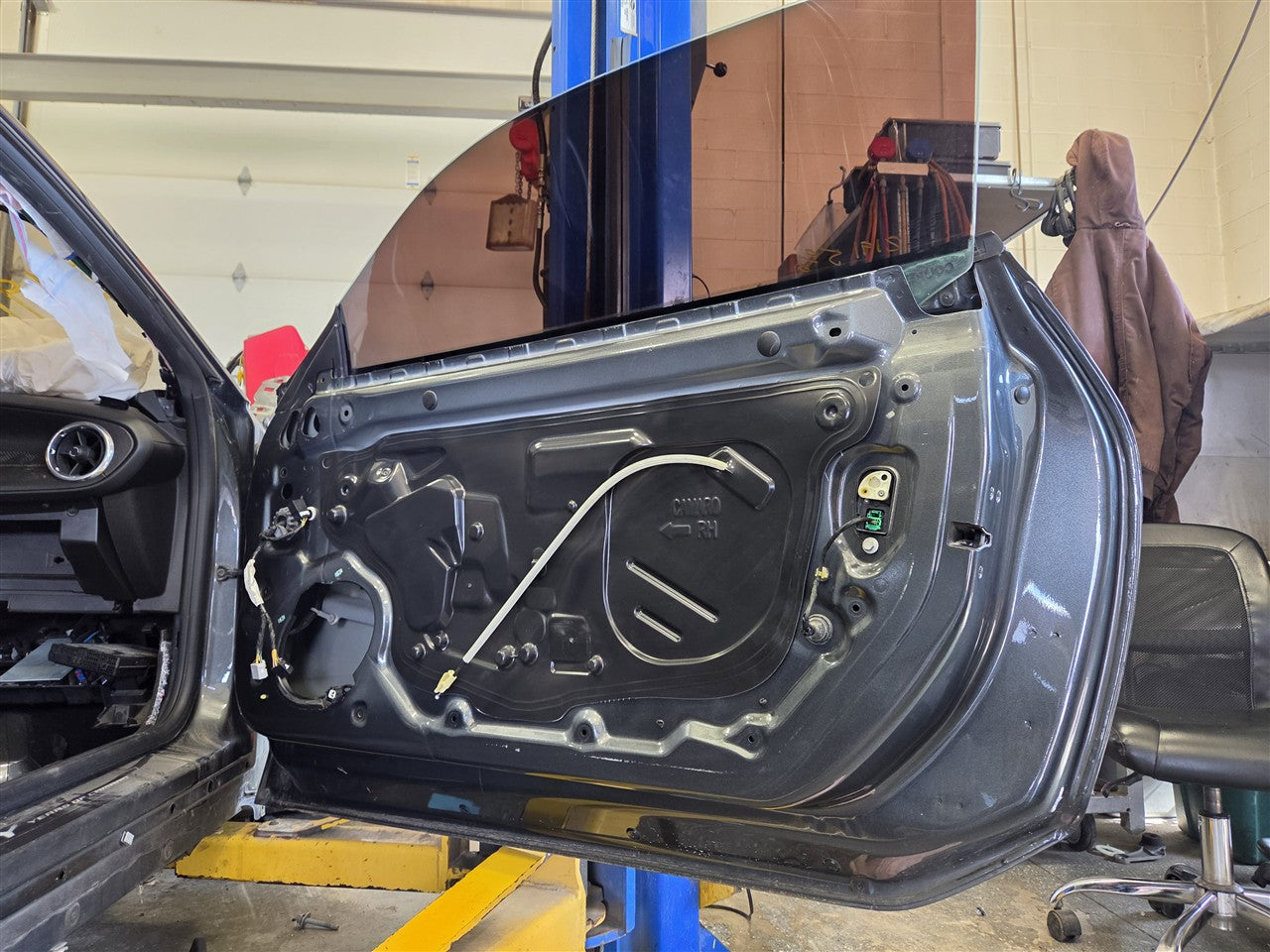 2017 CAMARO RH FRONT DOOR GUN GRAY 000 G7Q 33594 - image 20