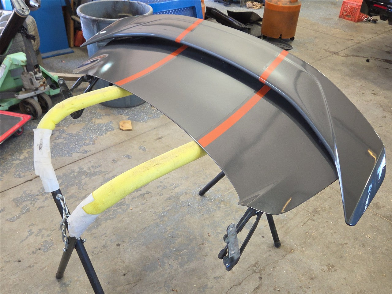 2017 CAMARO DECKLID SS SPOILER 50th GRAY G7Q 000 33596 - image 8