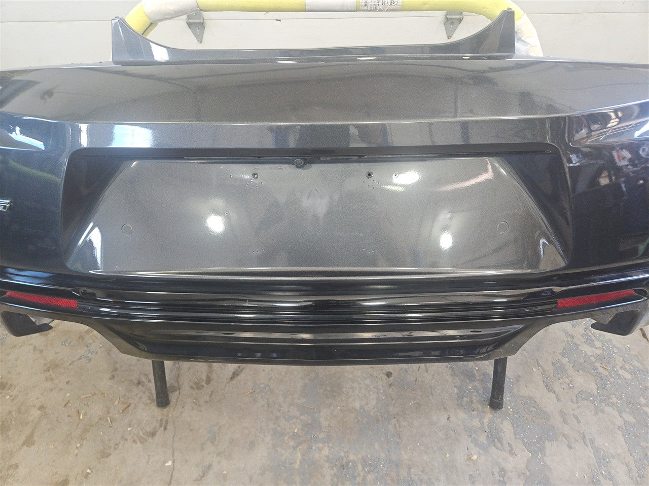 2017 CAMARO SS REAR BUMPER QUAD OUTLET GREY G7Q 33597 - image 6
