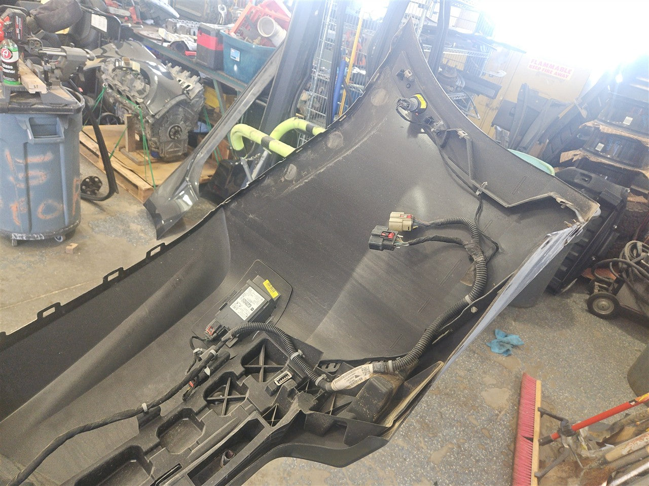 2017 CAMARO SS REAR BUMPER QUAD OUTLET GREY G7Q 33597 - image 14