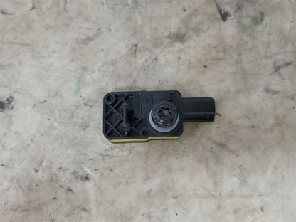 2017 CAMARO OEM GMC CHEVY CRASH SENSOR 13593676 33598 - image 1