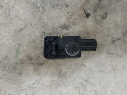 2017 CAMARO OEM GMC CHEVY CRASH SENSOR 13593676 33599 - image 1
