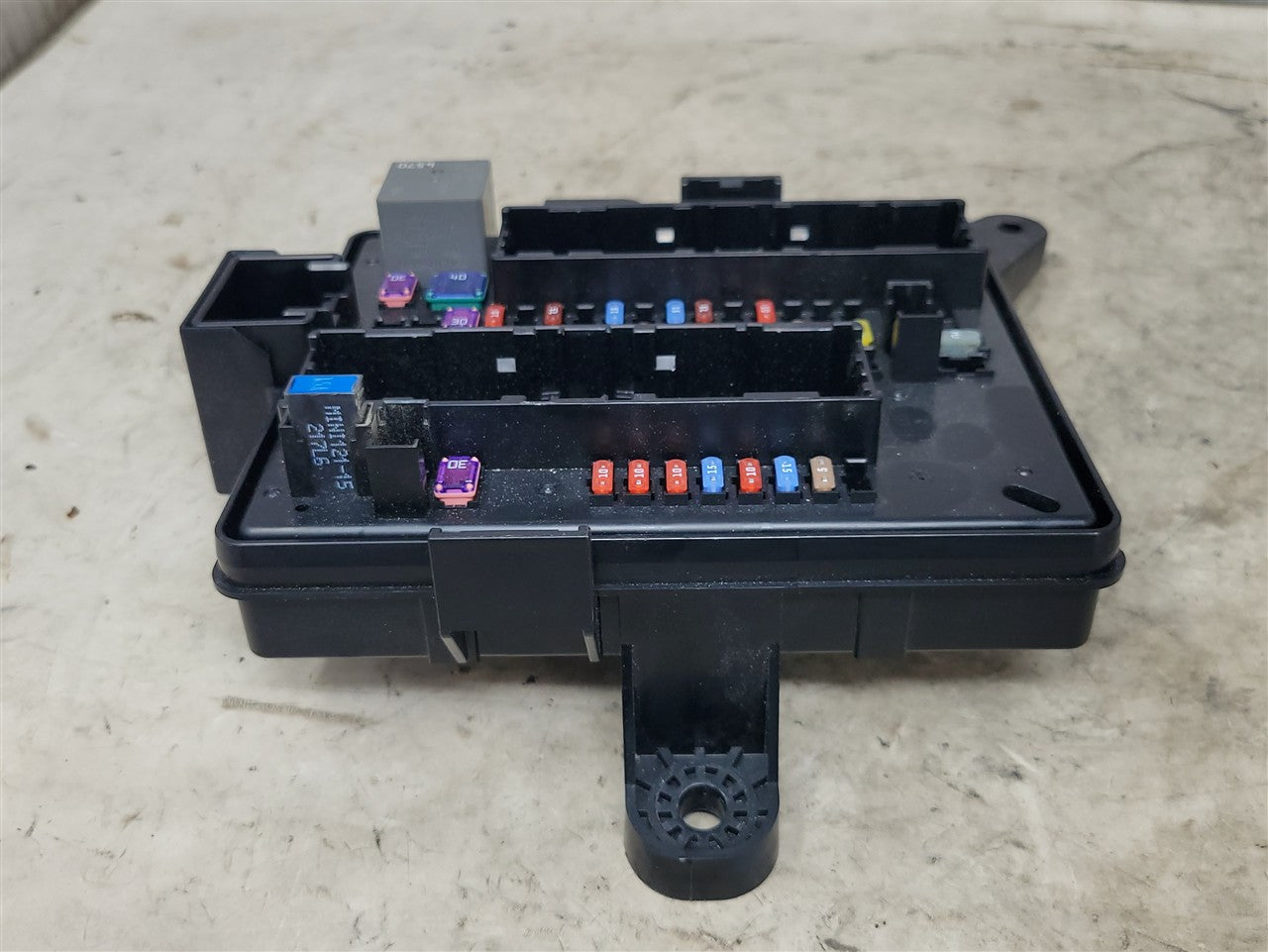 Used OEM 2017 CAMARO TRUNK FUSE BOX SS 84044728 33602, actual item photo 11