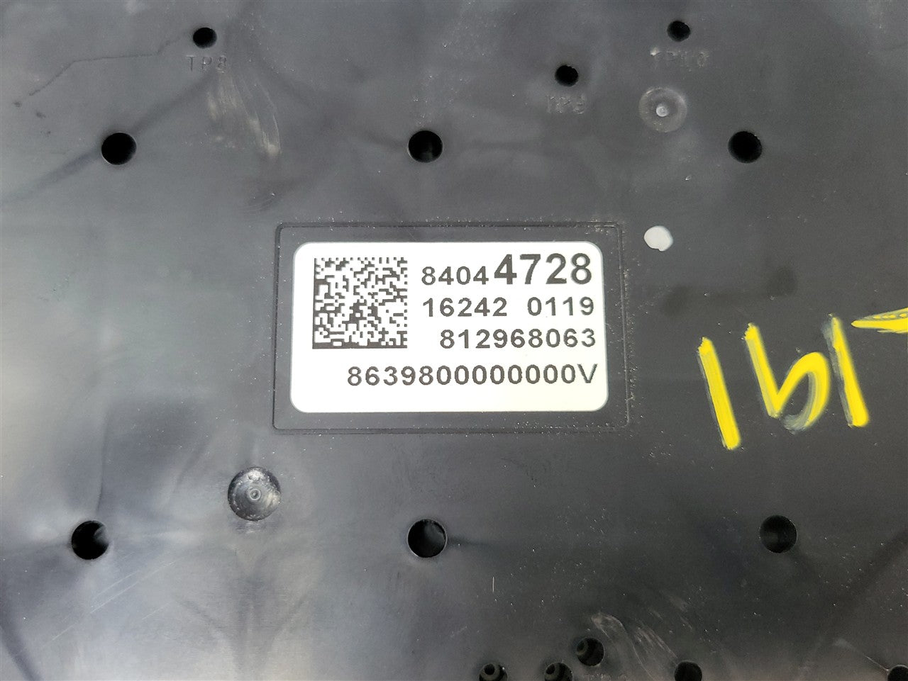 Used OEM 2017 CAMARO TRUNK FUSE BOX SS 84044728 33602, actual item photo 13