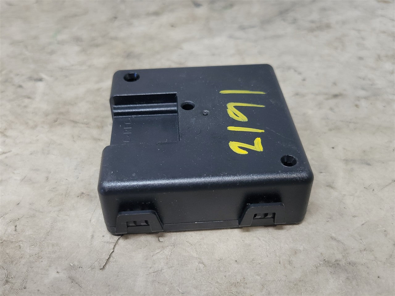 2017 CAMARO ABL AMBIENT LIGHTING MODULE 23389979 33617 - image 8