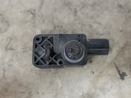 2017 CAMARO OEM GMC CHEVY CRASH SENSOR 13593676 33622 - image 1