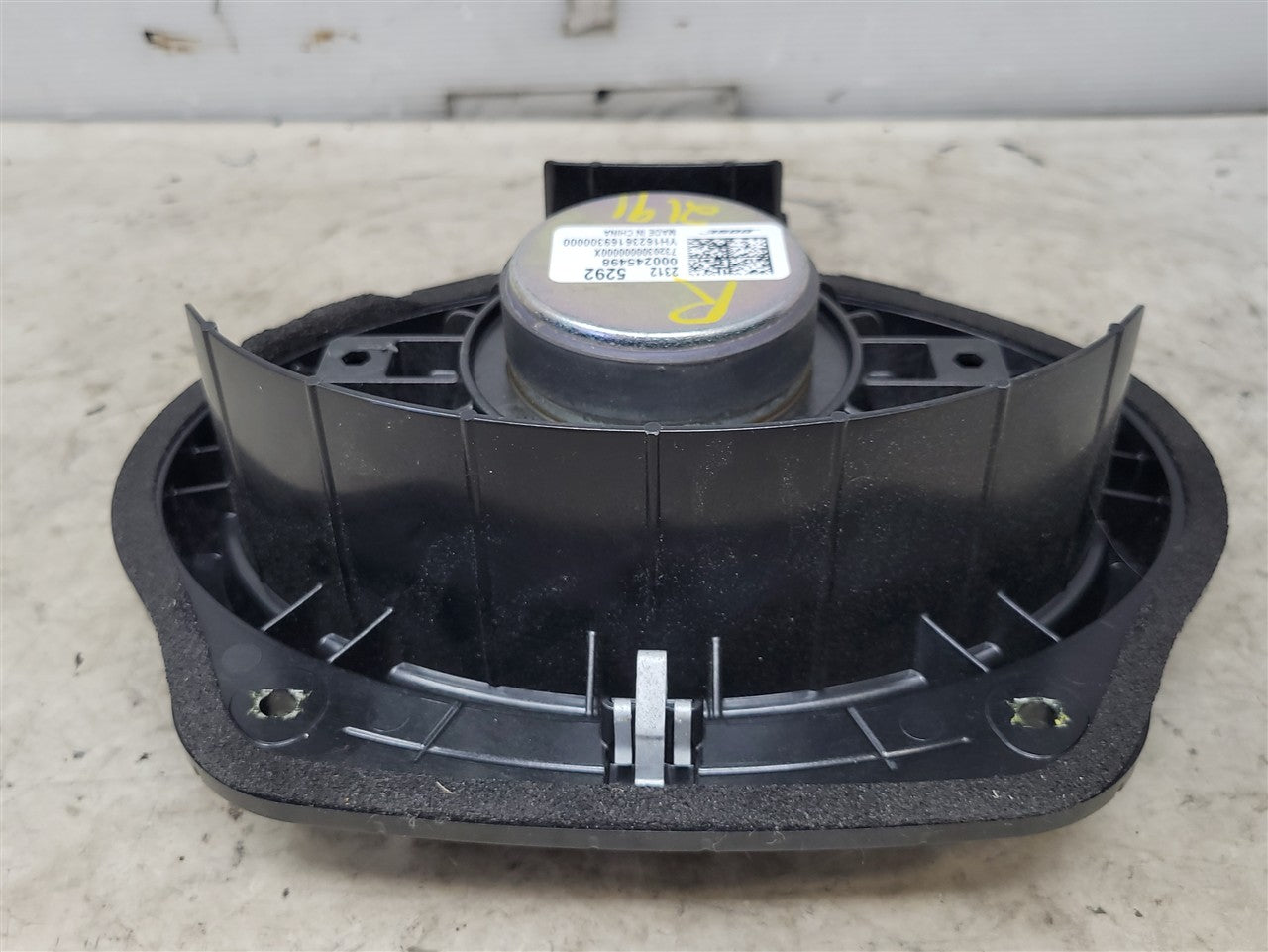 2017 CAMARO FRONT DOOR BOSE SPEAKER 23125292 33623 - image 9