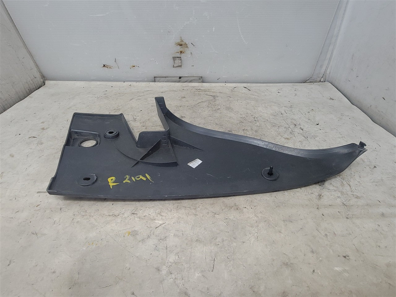 2017 CAMARO TAIL LAMP LIGHT COVER PANELS PAIR 33629 - image 10