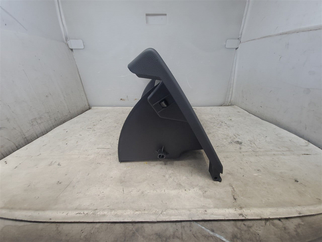 2017 CAMARO GLOVE BOX WITH LATCH BLACK 84208163 33631 - image 7