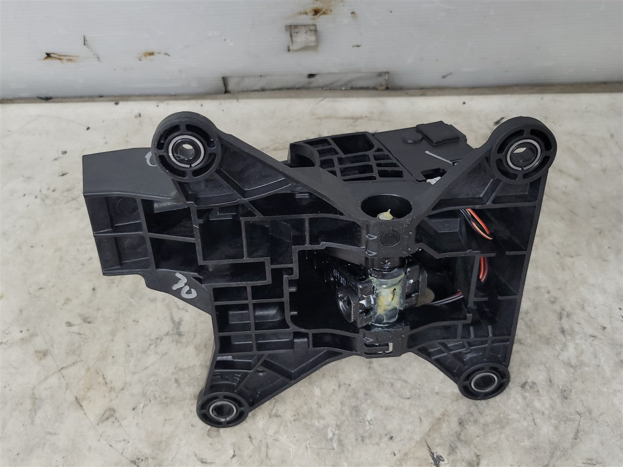 2017 CAMARO AUTOMATIC FLOOR SHIFTER 84069303 33632 - image 14