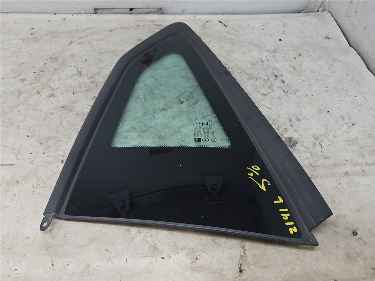 2017 CAMARO LH DRIVER QUARTER GLASS WINDOW 33648 - image 2
