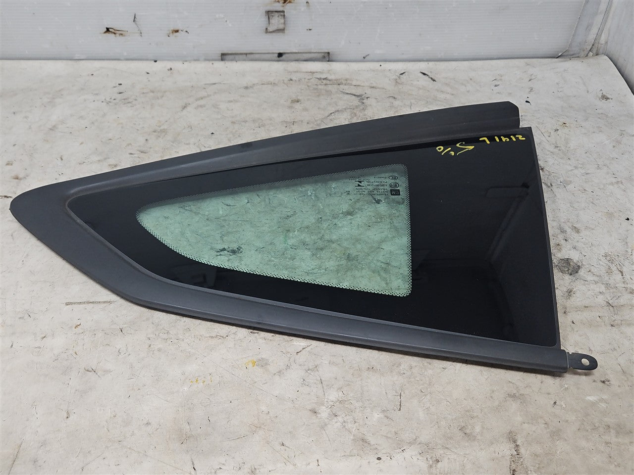 2017 CAMARO LH DRIVER QUARTER GLASS WINDOW 33648 - image 3