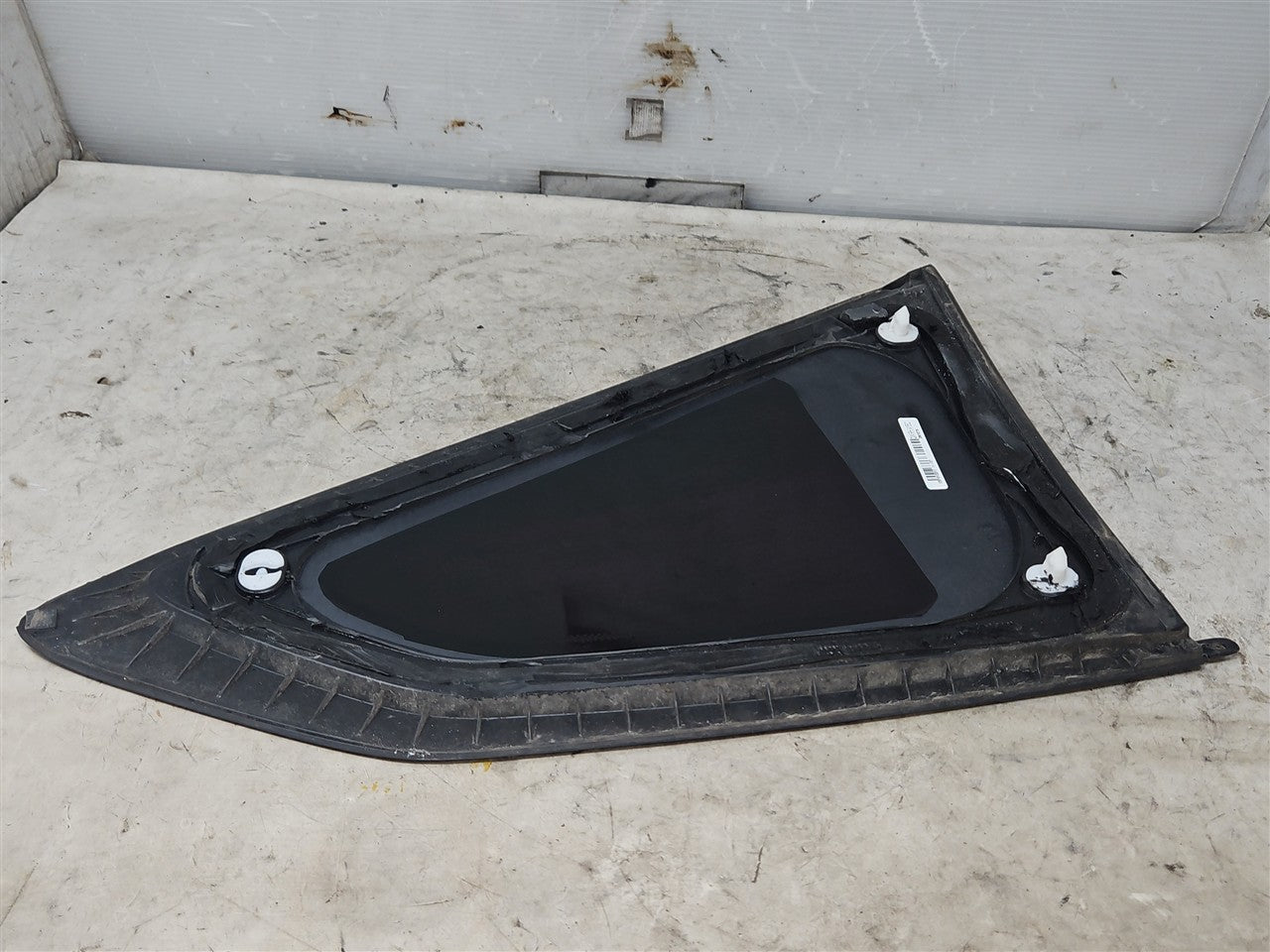 2017 CAMARO RH PASSENGER QUARTER GLASS COUPE 33649 - image 7