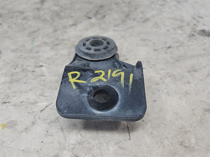 2017 CAMARO RH PASSENGER UPPER RADIATOR MOUNT 33651 - image 2