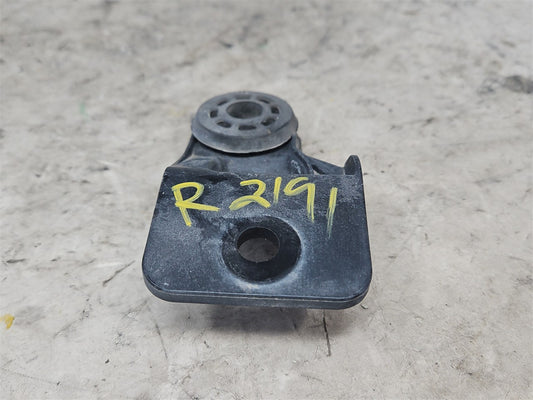 2017 CAMARO RH PASSENGER UPPER RADIATOR MOUNT 33651 - image 2