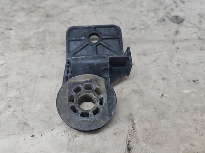 2017 CAMARO RH PASSENGER UPPER RADIATOR MOUNT 33651 - image 10