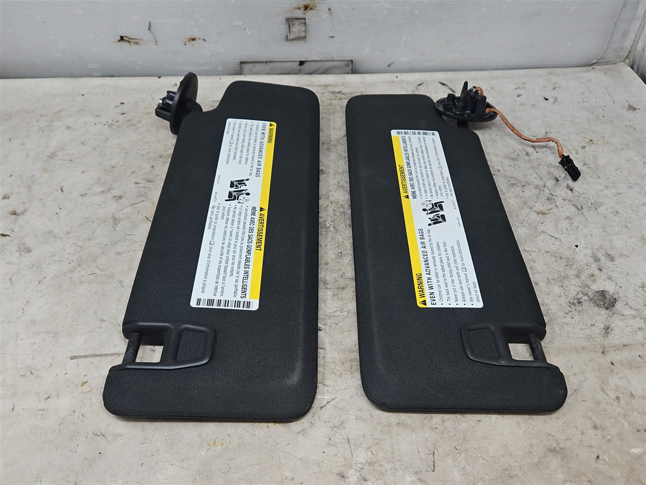 2017 CAMARO LIGHTED SUN VISORS PAIR LH RH BLACK 33652 - image 13