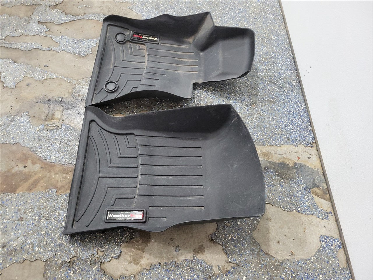2017 CAMARO WEATHERTECH FRONT FLOOR MATS/LINERS 33653 - image 3