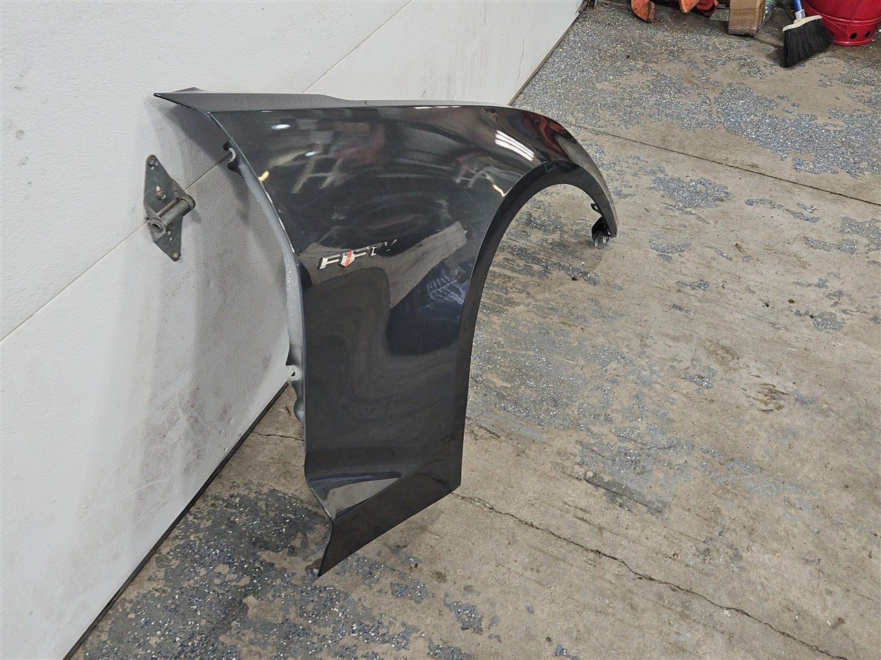 2017 CAMARO RH FENDER SON OF GUN GRAY G7Q 33655 - image 4