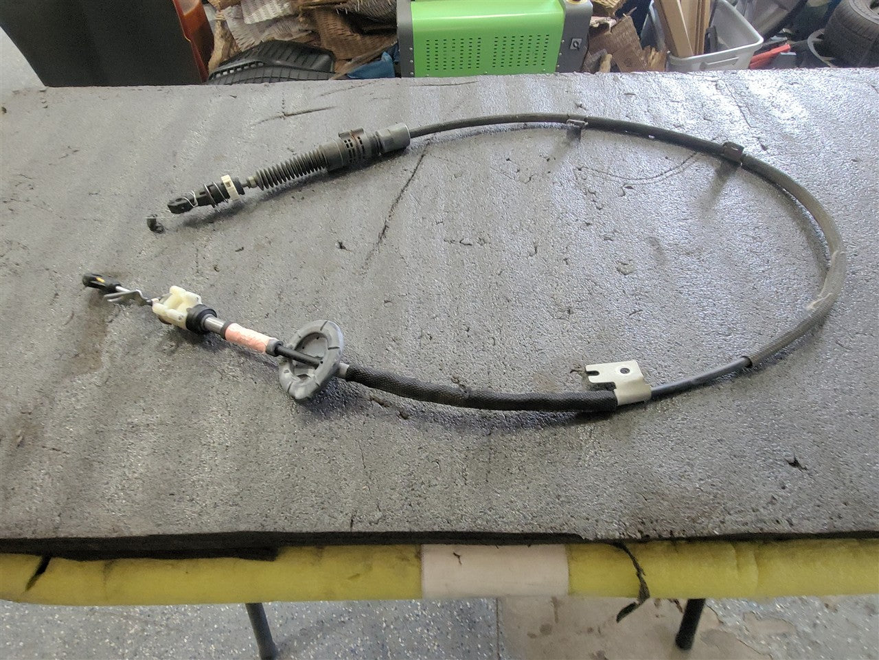 2017 CAMARO OEM AUTO SHIFT SHIFTER CABLE 19K 33657 - image 2