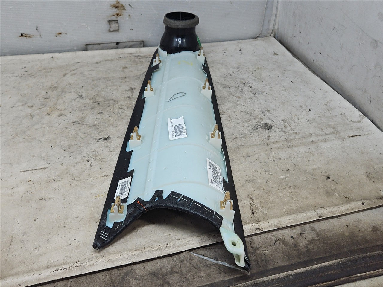 2017 CAMARO RH PASSENGER DASH TRIM VENT 50TH EDT 33661 - image 9