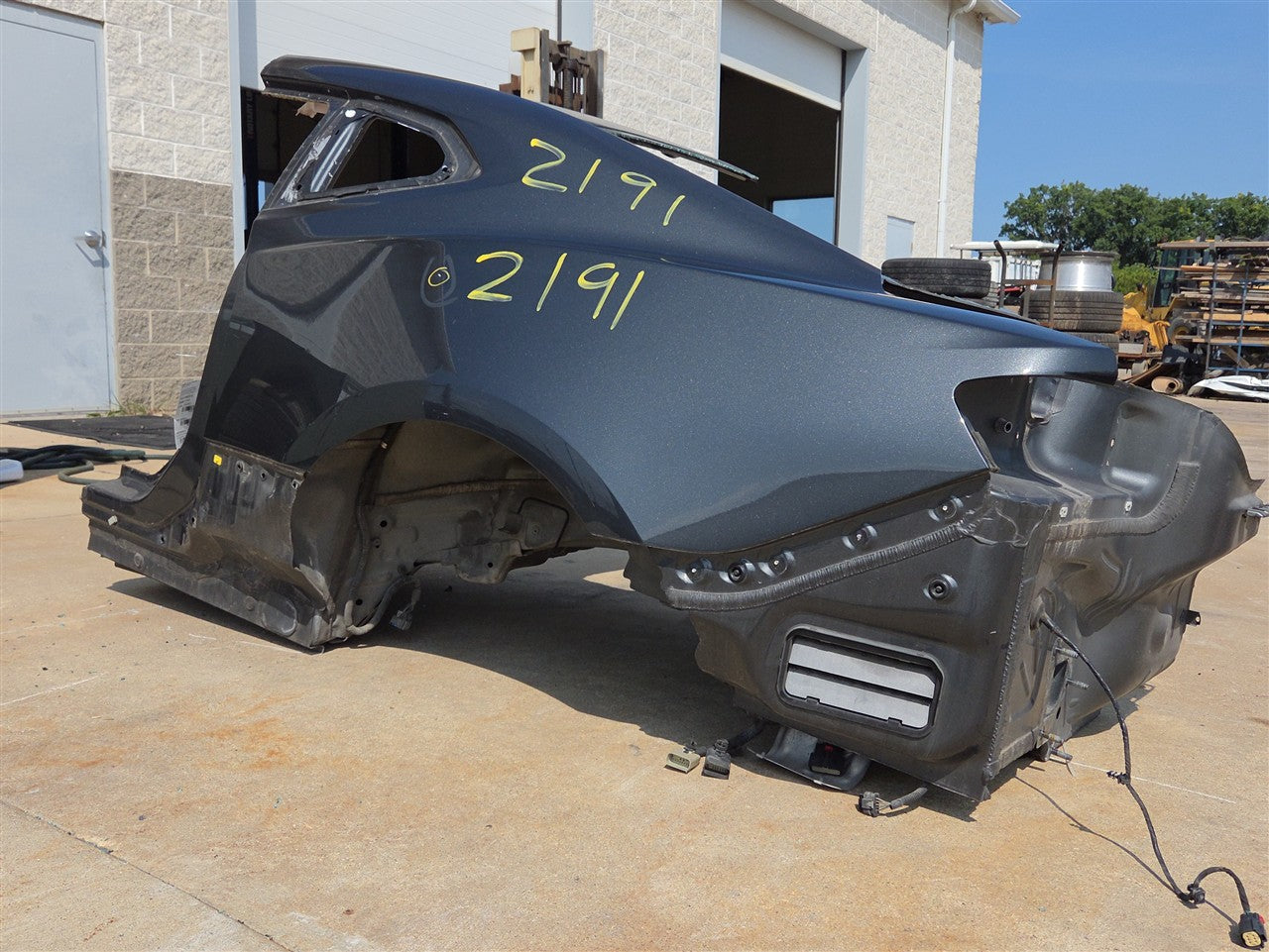 Used OEM 2016-2024 CAMARO LH DRIVER REAR QUARTER PANEL CUT SON OF A, actual item photo 3