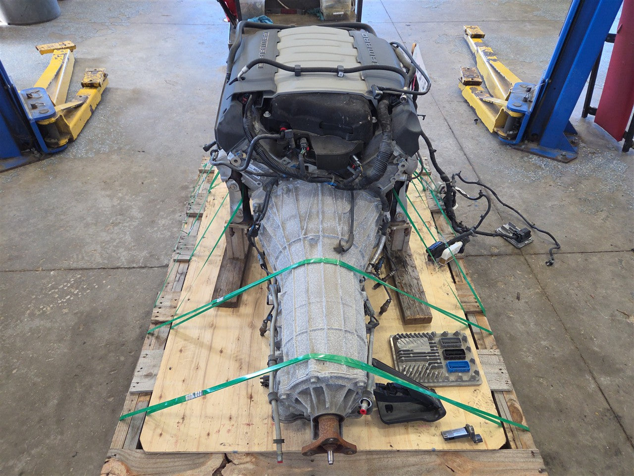 2017 CAMARO 6.2L LT1 ENGINE 8 SPEED 90K DROP OUT 33667 - image 9