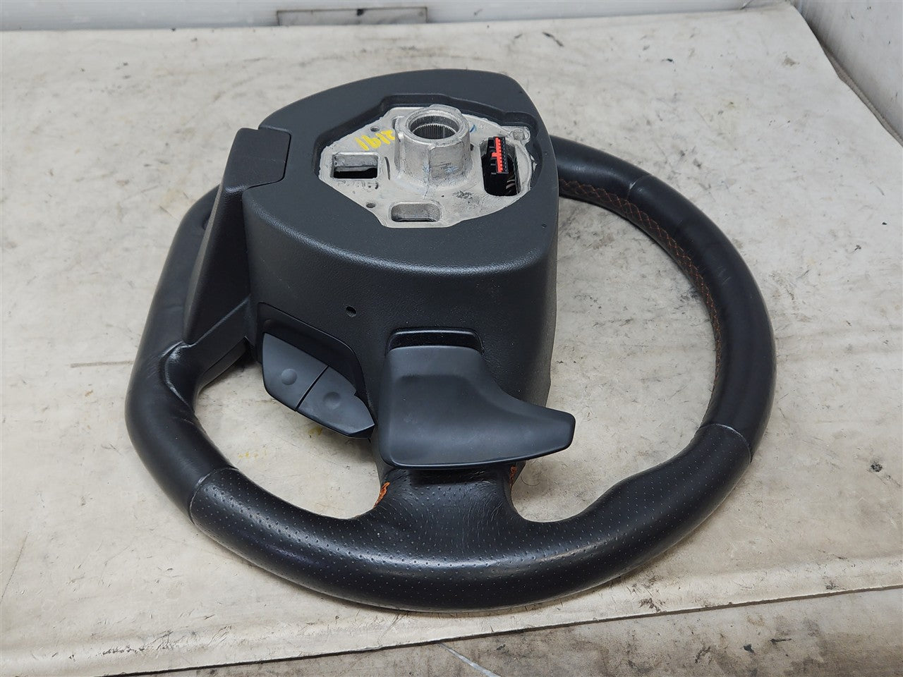 2017 CAMARO LEATHER STEERING WHEEL AUTO PADDLES 33674 - image 11