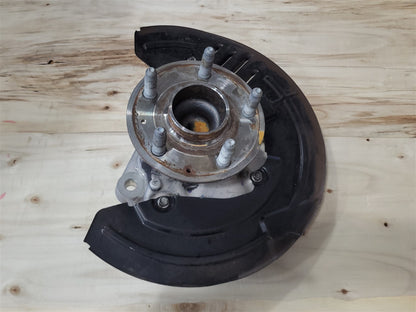 2017 CAMARO RH PASSENGER FRONT SPINDLE W/HUB 33675 - image 1