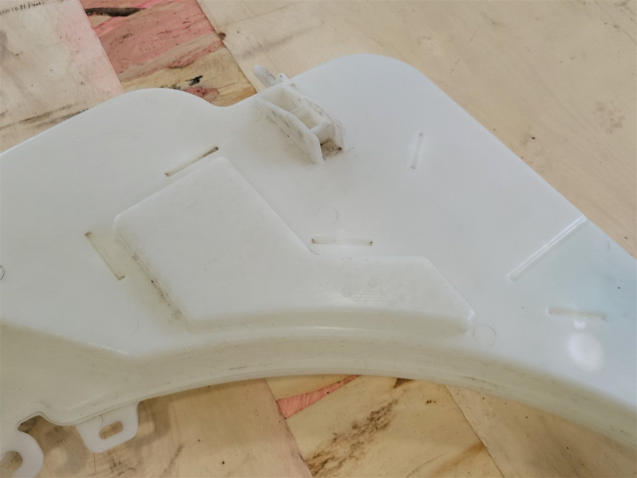 2017 CAMARO WASHER BOTTLE WITH EXTENSION & PUMP 33677 - image 6