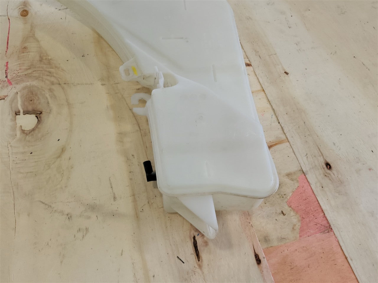 2017 CAMARO WASHER BOTTLE WITH EXTENSION & PUMP 33677 - image 11