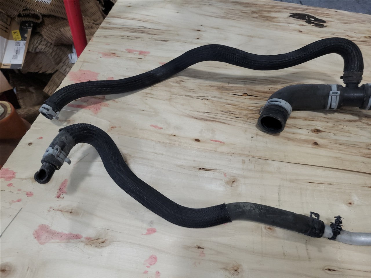 2017 CAMARO LOWER RADIATOR HOSES WITH CROSSOVER 33679 - image 2