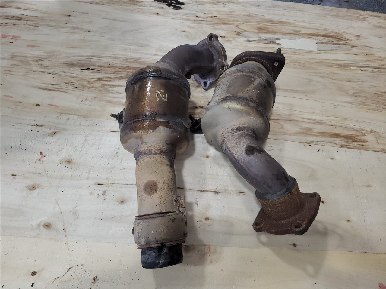 2017 CAMARO OEM 6.2L EXHAUST Y PIPE PAIR 90K MI 33680 - image 8