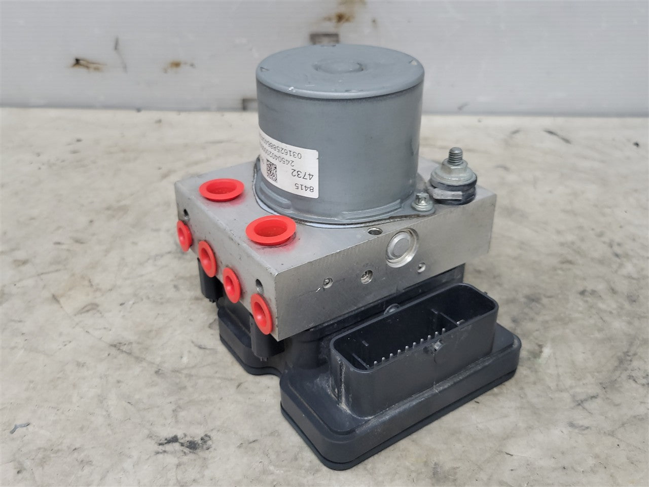 2017 CAMARO ABS BRAKE PUMP & MODULE 84154732 33684 - image 2