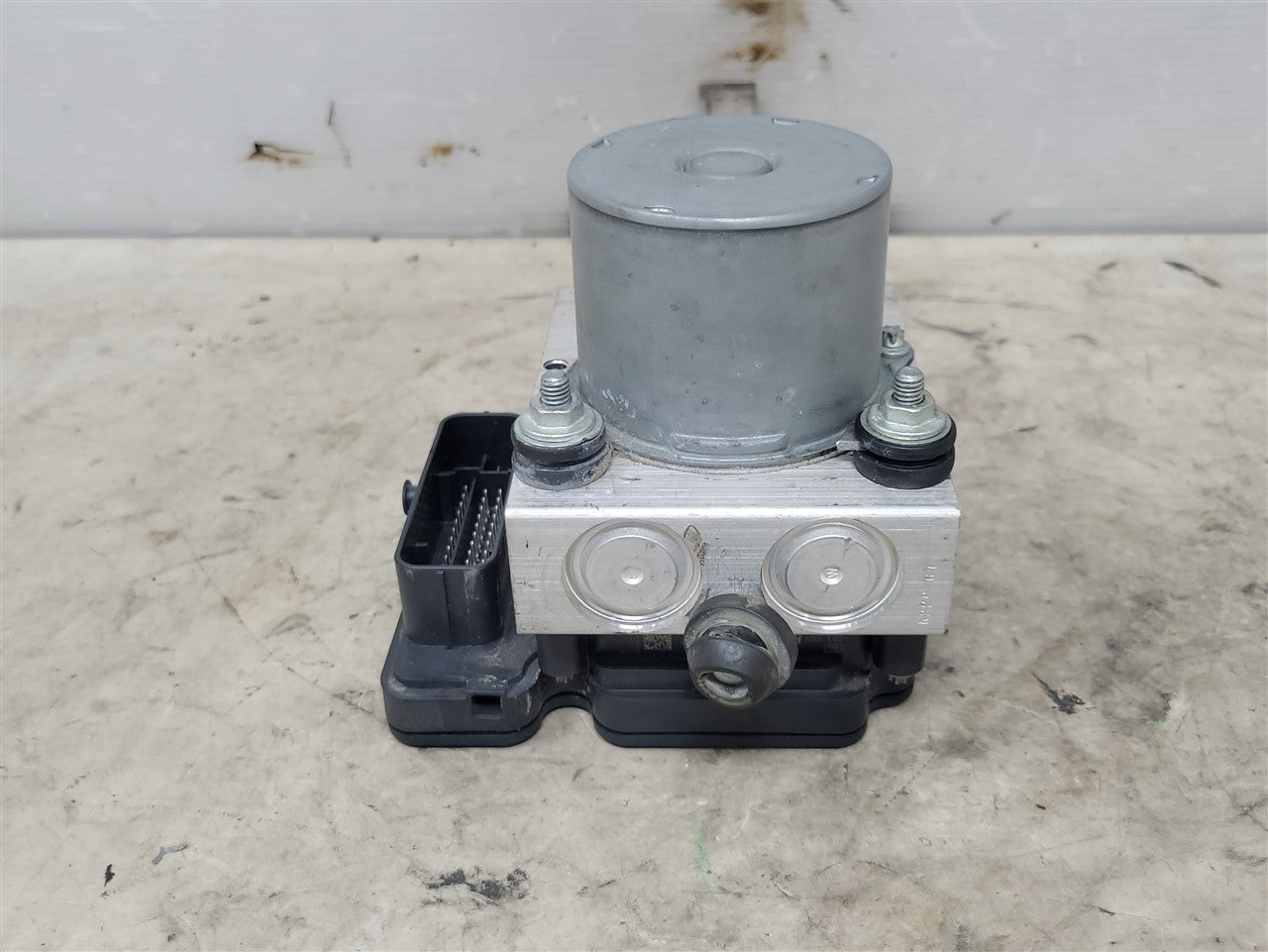 2017 CAMARO ABS BRAKE PUMP & MODULE 84154732 33684 - image 5