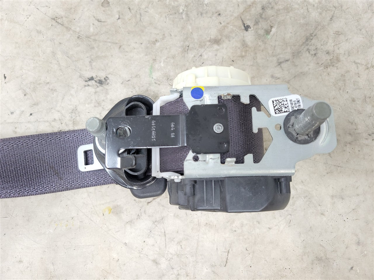 2017 CAMARO LH DRIVER REAR SEAT BELT RETRACTOR 33692 - image 7