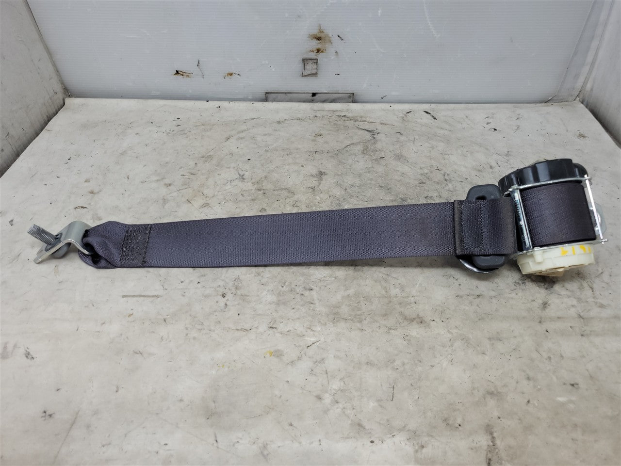2017 CAMARO LH DRIVER REAR SEAT BELT RETRACTOR 33692 - image 9