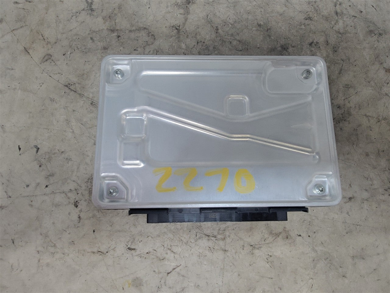 2023 SUBURBN15 SERIAL DATA GATEWAY MODULE 13545362 33698 - image 6