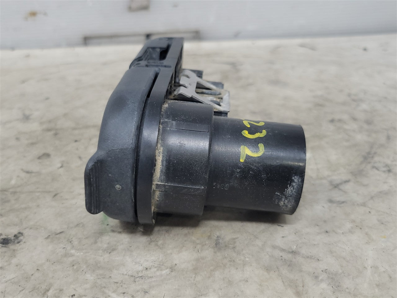 2022 SIERRA150 7 PIN TRAILER PLUG DUAL CAMERA PLUGS 33704 - image 2