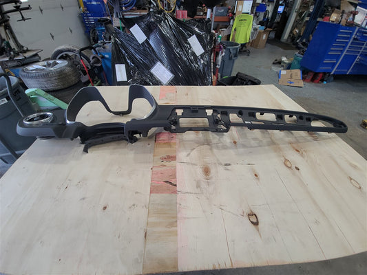 2016 CAMARO CLUSTER RADIO DASH BEZEL 84225815 33706 - image 2
