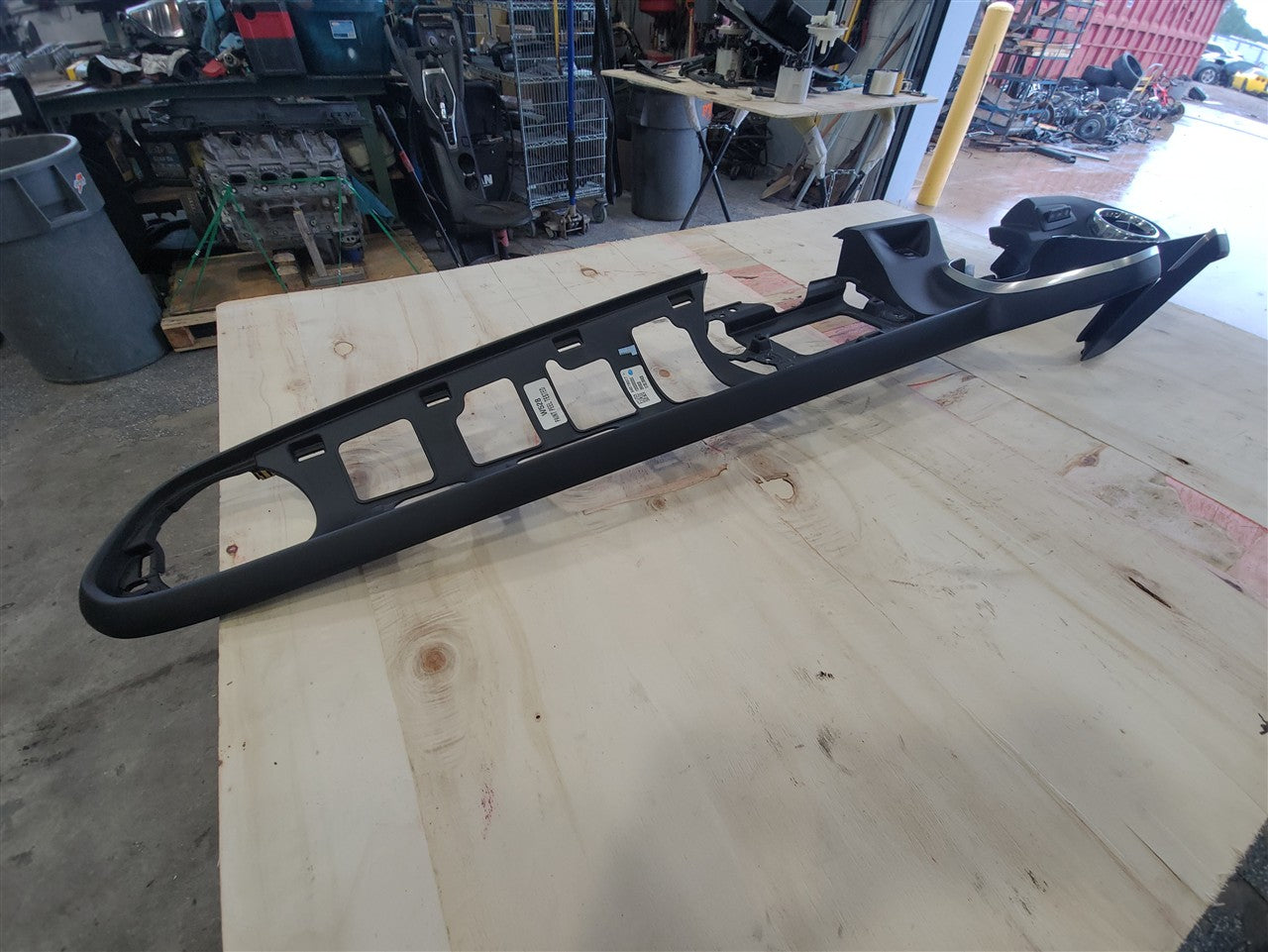 2016 CAMARO CLUSTER RADIO DASH BEZEL 84225815 33706 - image 5